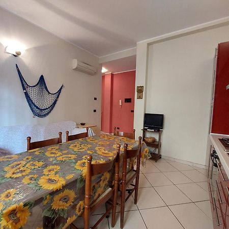 [50 metri dal mare] - Free parking e A/C Apartment Pietra Ligure Bagian luar foto