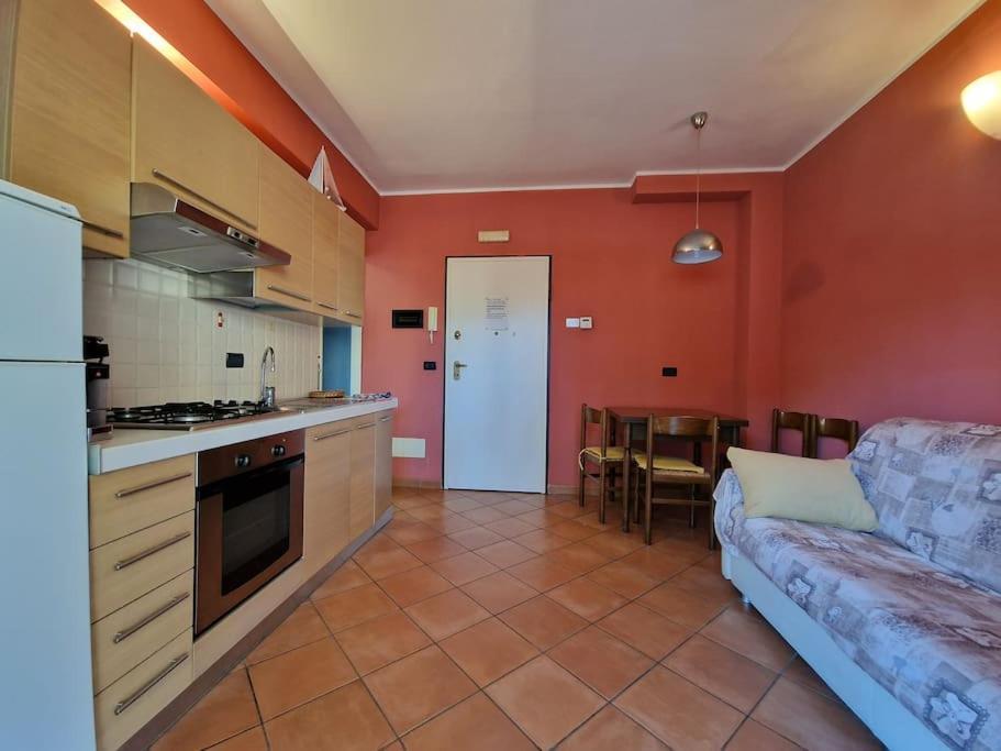 [50 metri dal mare] - Free parking e A/C Apartment Pietra Ligure Bagian luar foto
