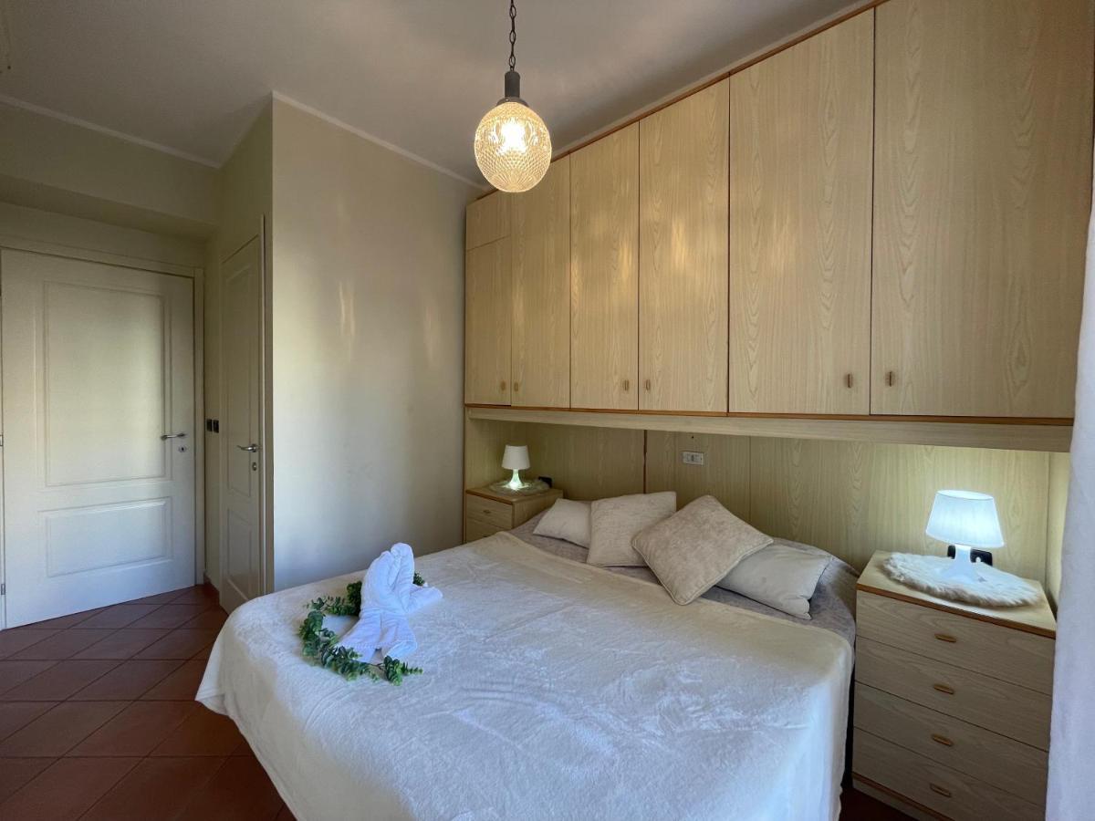 [50 metri dal mare] - Free parking e A/C Apartment Pietra Ligure Bagian luar foto