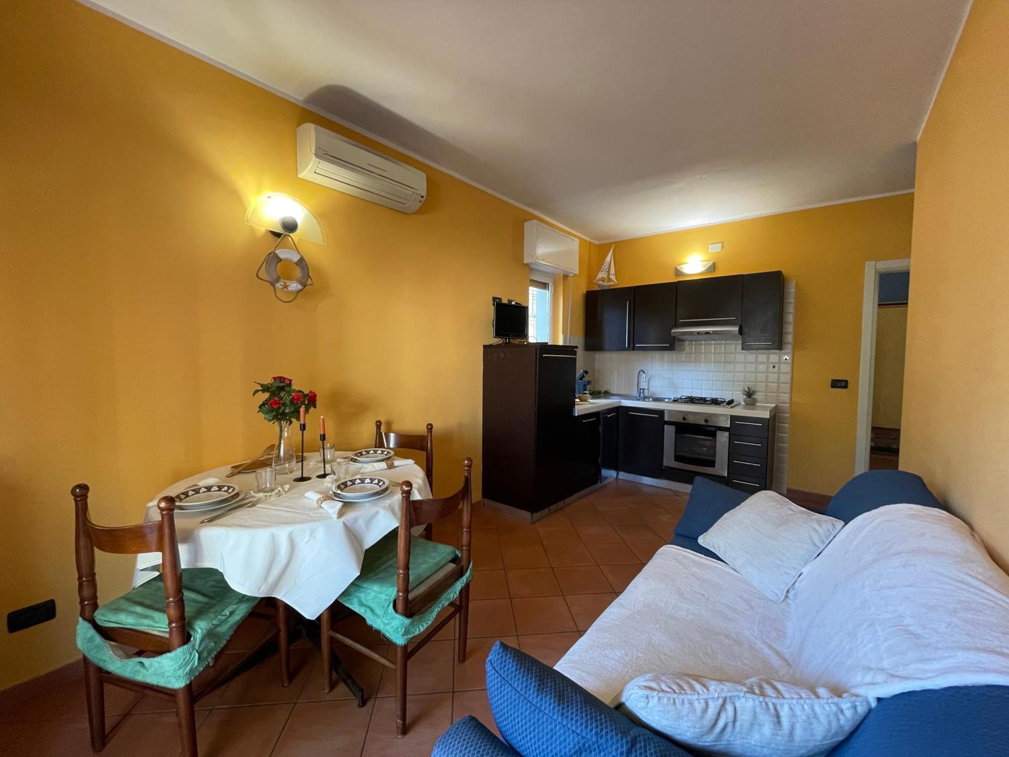 [50 metri dal mare] - Free parking e A/C Apartment Pietra Ligure Bagian luar foto