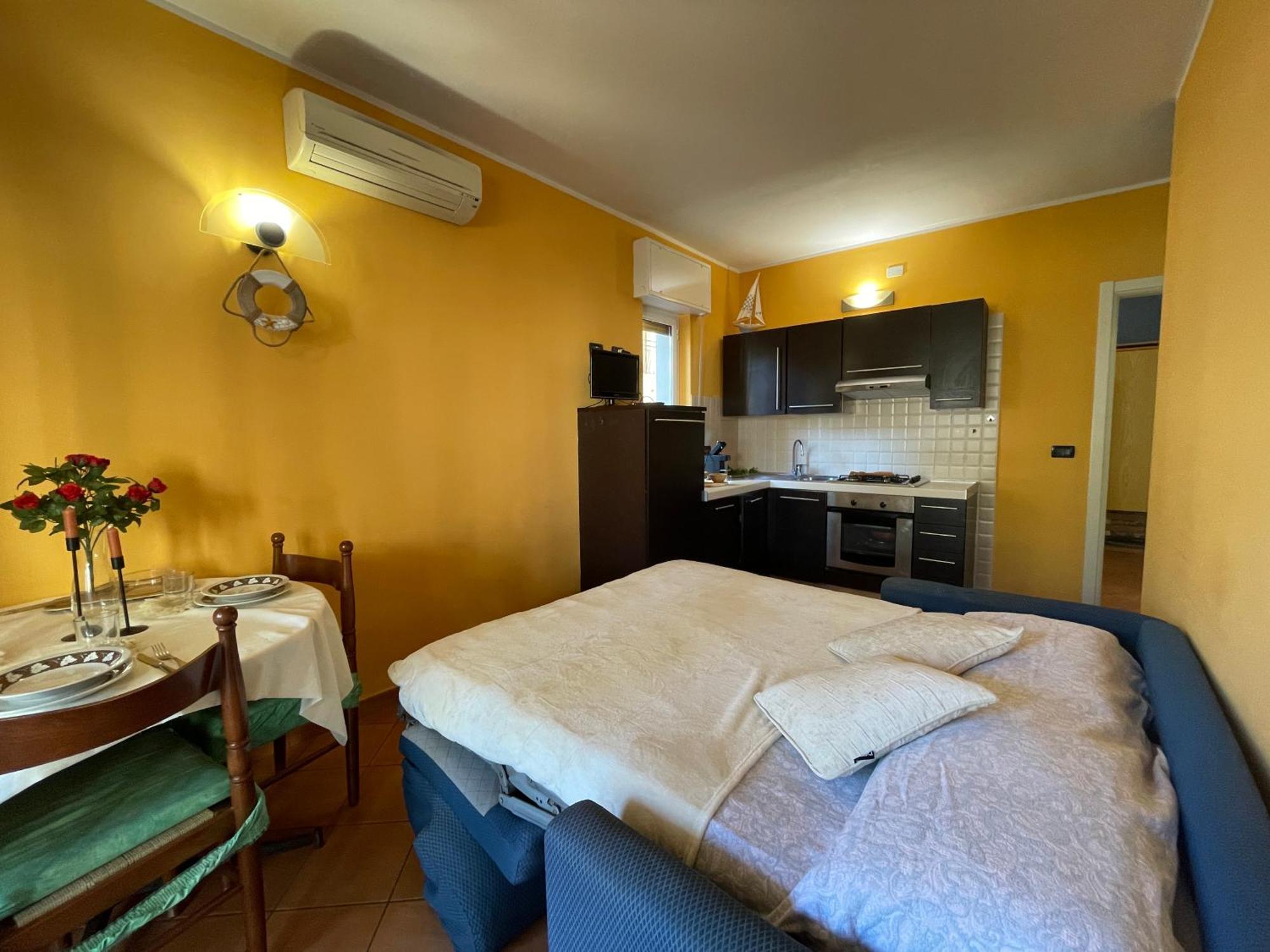 [50 metri dal mare] - Free parking e A/C Apartment Pietra Ligure Bagian luar foto